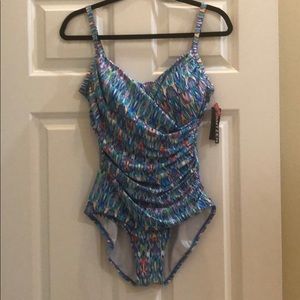 Jantzen One Piece Swimsuit size 12 Tummy Control